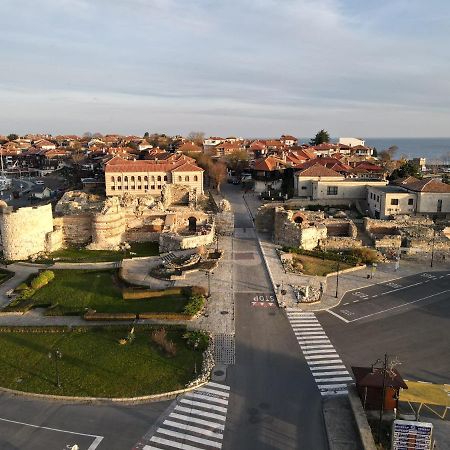 Family Hotel Lebed Nesebăr Exterior foto
